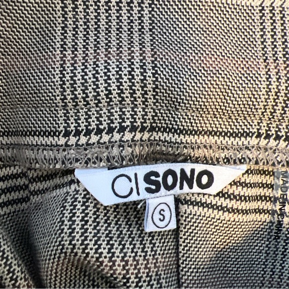 Plaid Button-Front Skirt pleated fall size small - Picture 7 of 10